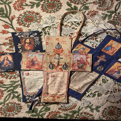 ✝️Handmade Portable Catholic Altar for Daily Prayer & Devotion